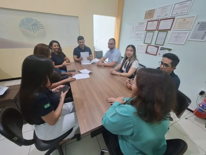 O governo de Rondônia protocolou em um cartório do município de Buritis, a primeira área de terras devolutas do estado, denominada Rio Pardo, fortalecendo a regularização fundiária