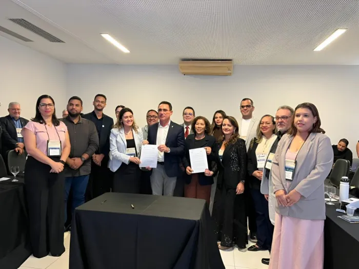 Ipaam firma acordo que consolida gestão integrada das águas na Amazônia Legal
