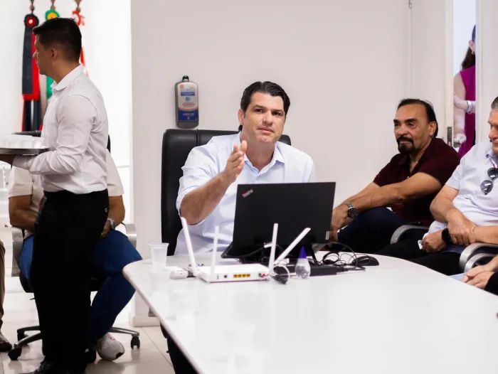 Leo Bezerra reúne vereadores e apresenta ações contra chuvas e projeta nova fase em João Pessoa