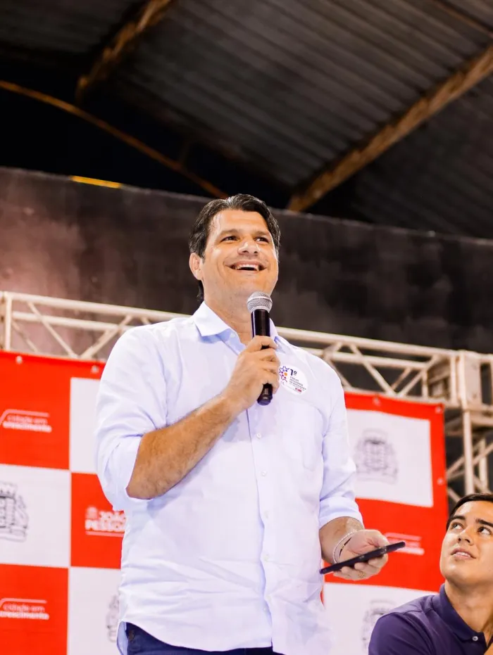 Leo Bezerra reforça apoio às entidades sociais durante abertura de fórum em João Pessoa