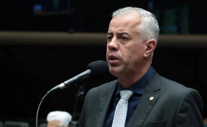 Comissão aprova projeto que destina metade do salário do preso para a vítima