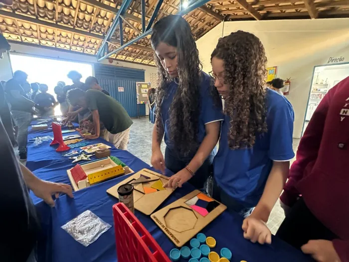 Em parceria com a Uesb, alunos da Escola Municipal Vicente Cassimiro celebra Dia Nacional da Matemática