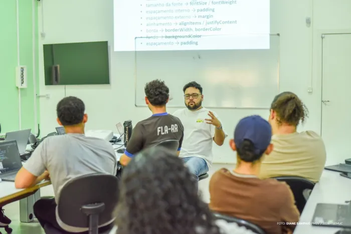 Curso de Capacitação em Desenvolvimento Full Stack amplia oportunidades na área de tecnologia em Boa Vista
