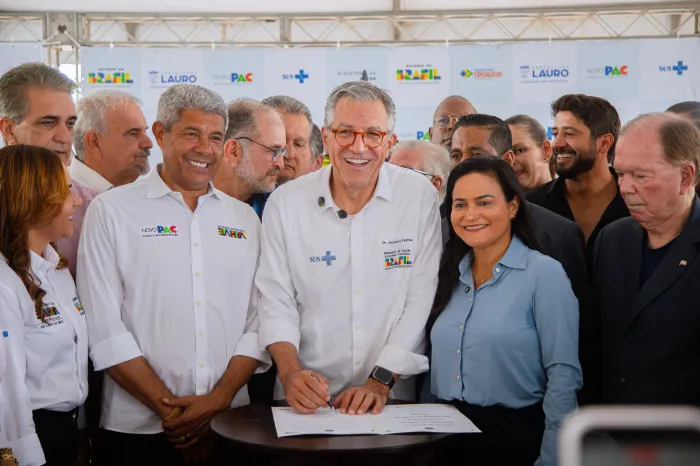 Ordem de serviço marca início das obras da primeira maternidade municipal de Lauro de Freitas