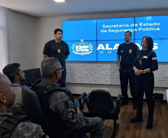 Operação Fio Solto prende homem com munições e mais de 200 quilos de fiações furtadas