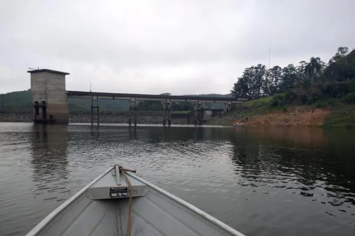 IAT proíbe temporariamente a pesca e uso da água na Represa do Capivari