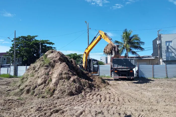 Esporte de base: obras da Escola de Surfe de Matinhos avançam