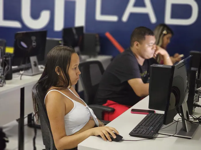 Formações vão desde informática básica até linguagens de programação e desenvolvimento Web - Bruna Tojal / Ascom Secti