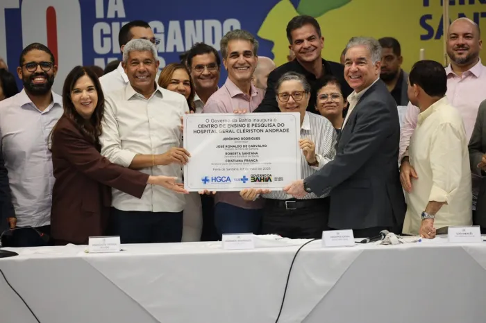 Entregue pelo Estado, Centro de Ensino e Pesquisa do Hospital Geral Clériston Andrade consolida unidade na formação de…