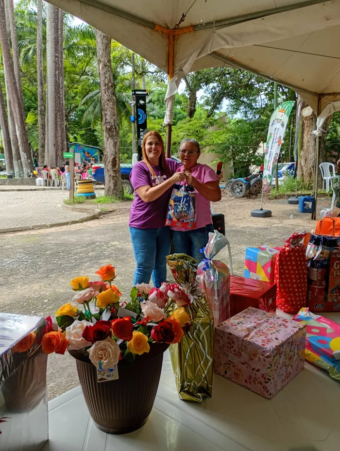 Bica promove homenagem ao Dia das Mães com ações de cuidado, lazer e inauguração de novo orquidário