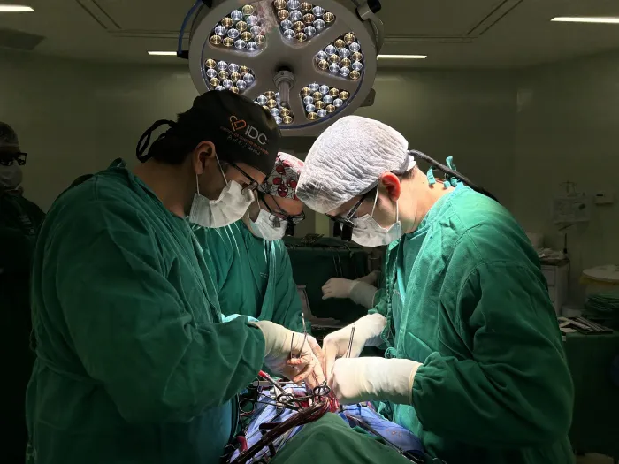 Dos 43 transplantes de órgãos realizados nos quatro primeiros meses de 2026, 37 foram de córneas, três de rim e três de fígado - Carla Cleto e Nataly Lopes/ Ascom Sesau
