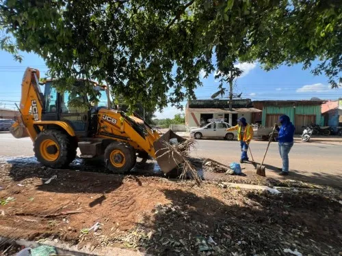 Trabalho contínuo da Prefeitura remove 12 mil toneladas de lixo do centro da capital