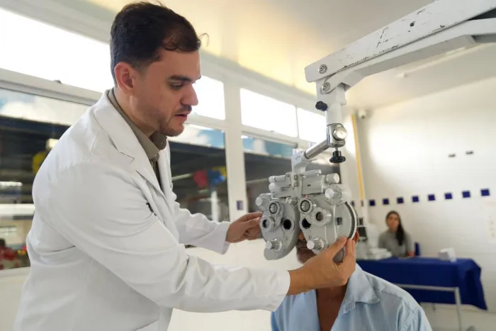 Entre os serviços ofertados estiveram consultas com oftalmologista - Ascom Sesau