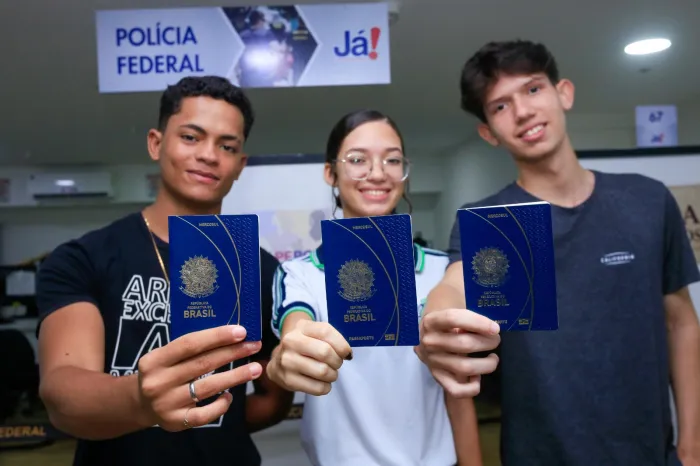 Ao todo, 82 estudantes devem receber o documento no primeiro dia - Alexandre Teixeira