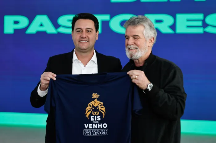 Governador Ratinho Junior recebe convite para a 31ª Marcha para Jesus em Curitiba