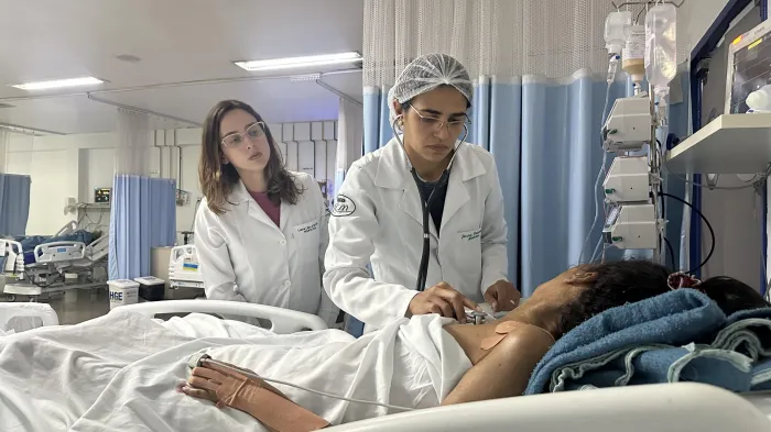 Equipe multidisciplinar celebra reconhecimento pela excelência no atendimento - Beatriz Castro
