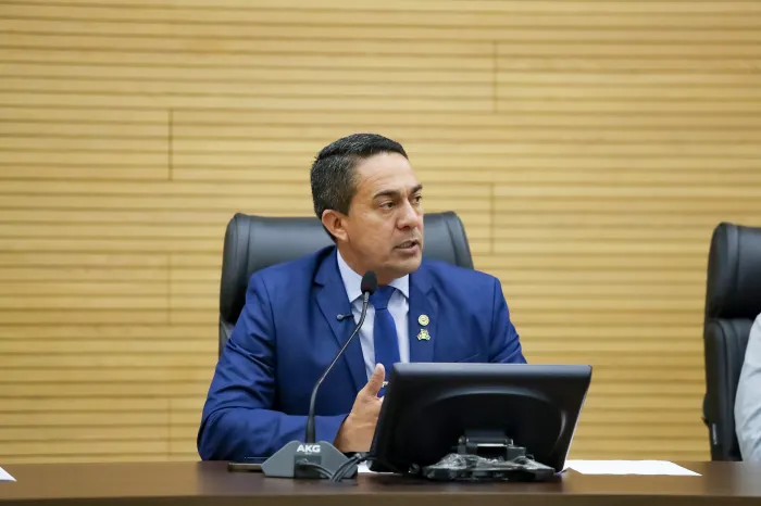  Segundo o parlamentar, valorizar esses profissionais é reconhecer o sacrifício diário de quem coloca a vida em risco (Foto: Thyago Lorentz | Secom ALE/RO)