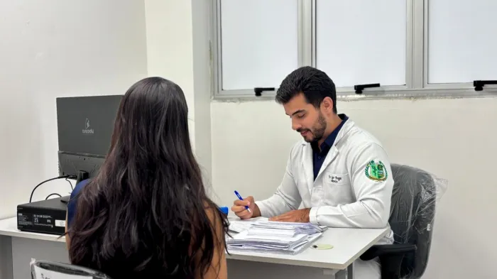 Médico Igor Braga explica sobre as inflamações intestinais - Carla Cleto e Brunno Afonso / Ascom Hospital Metropolitano de AL