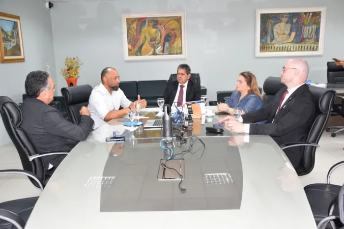 Resolução conjunta para tabelar valores cobrados em shows foi discutida em reunião