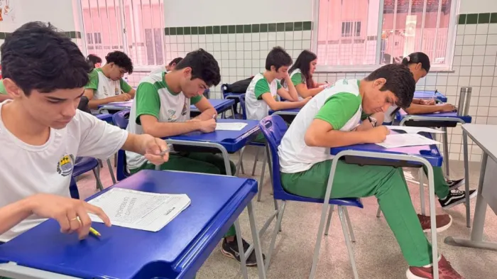 Mais de 7 mil estudantes da rede estadual participam de seletiva do Laboratório de Redação Seduc 2026