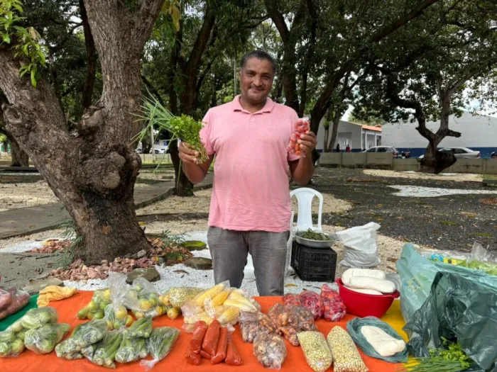 Quitanda da Agricultura Familiar retorna à Uespi e promove comercialização de produtos saudáveis