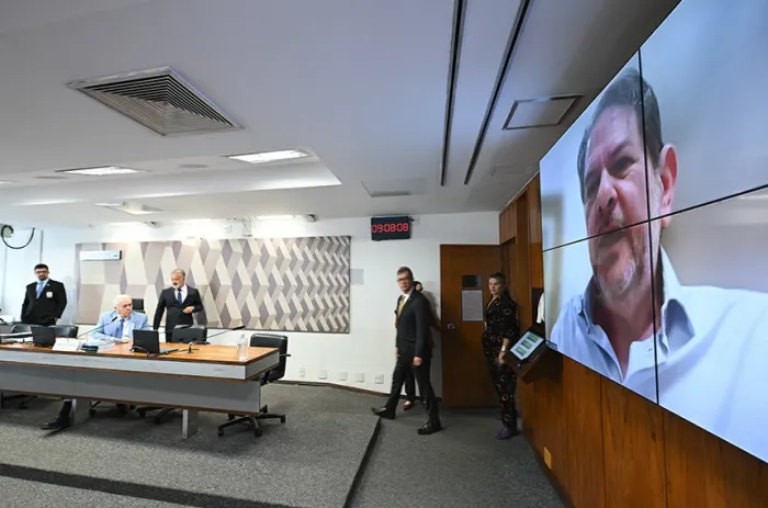 Cid Gomes apresentou à CCJ seu relatório para a indicação do ministro Benedito Gonçalves, do STJ, para a corregedoria do Conselho Nacional de Justiça - Foto: Saulo Cruz/Agência Senado