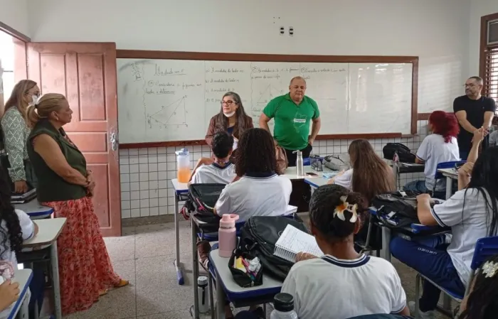 Promotora de justiça Maria Luciane Belo e secretário adjunto José Antônio Heluy conduziram a vistoria