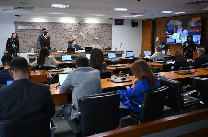 Reunião da CCT foi presidida por Hamilton Mourão - Foto: Ton Molina/Agência Senado