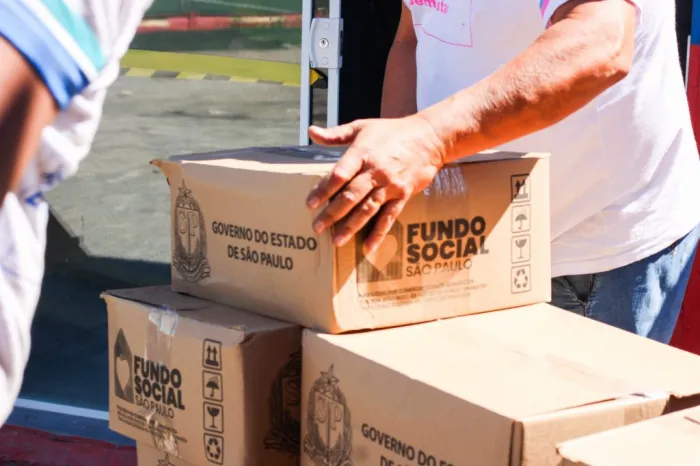 Entre os itens encaminhados estão 50 cestas básicas, 100 fardos de água, 73 kits de higiene e peças de roupa. Foto: governo de São Paulo/Divulgação