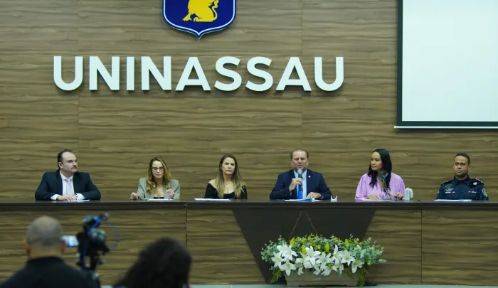  Sessão solene reúne 300 pessoas para entrega de títulos honoríficos e votos de louvor (Foto: Assessoria Parlamentar)