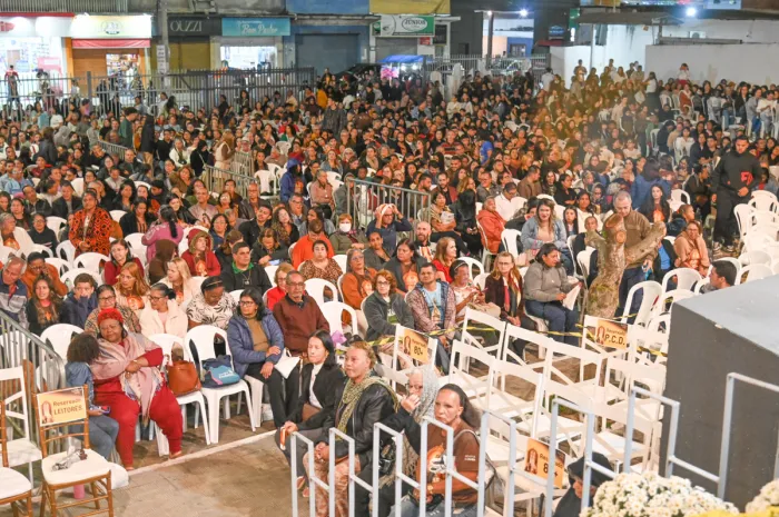 Festa de Nossa Senhora de Fátima reúne fiéis em devoção à padroeira da Zona Oeste