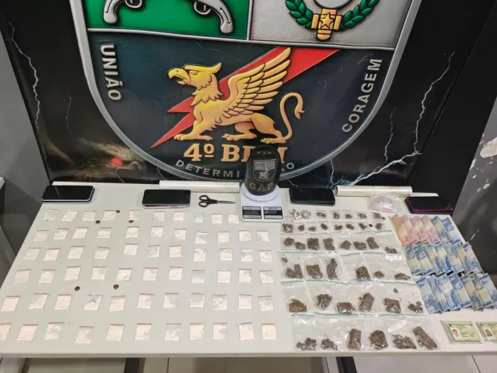 Drogas foram apreendidas em um bar, no bairro Mapim