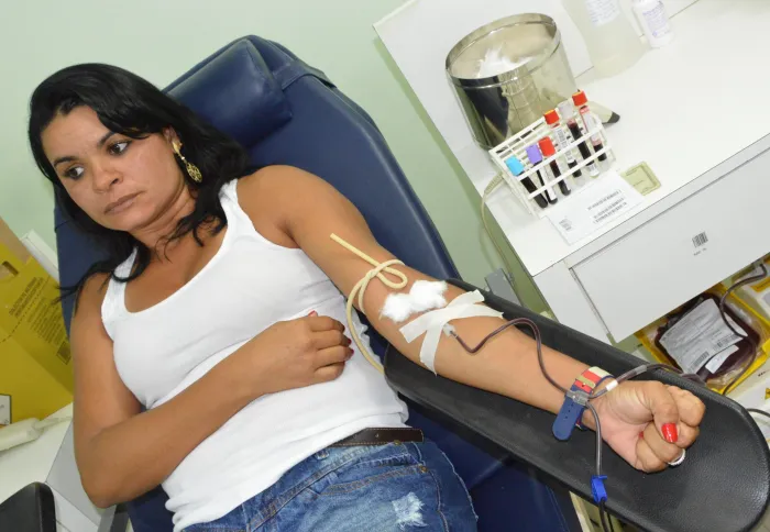 Para doar sangue, é necessário estar bem de saúde, ter no mínimo 16 anos e peso igual ou superior a 50 quilos - Carla Cleto/ Ascom Hemoal