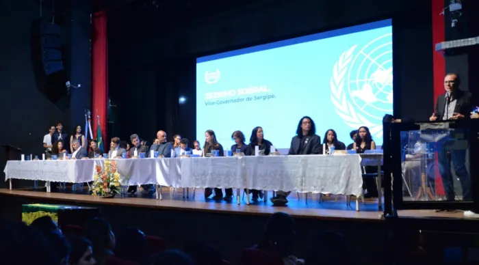 Centro de Excelência Atheneu Sergipense realiza 8ª edição do Atheneu ONU