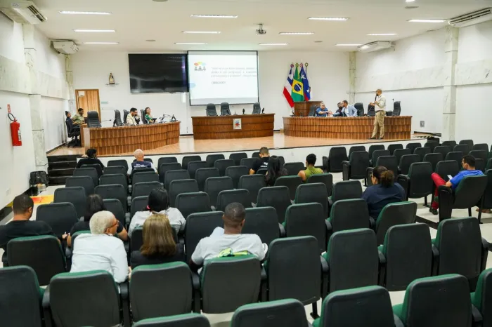 Candeias: Sefaz realiza apresentação da LDO 2027 em audiência pública na Câmara Municipal