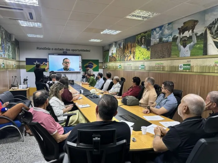 A reunião contou com a presença de representantes de instituições ligadas ao setor, produtores rurais, técnicos e membros da Câmara Setorial do Café