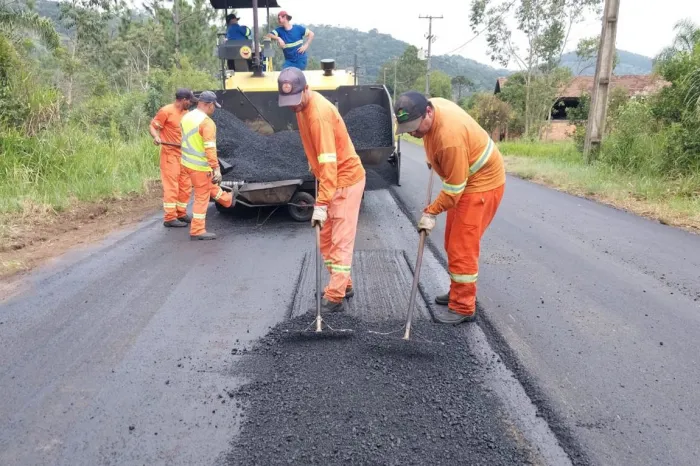 DER/PR promove melhorias em rodovia entre União da Vitória e Porto Vitória
