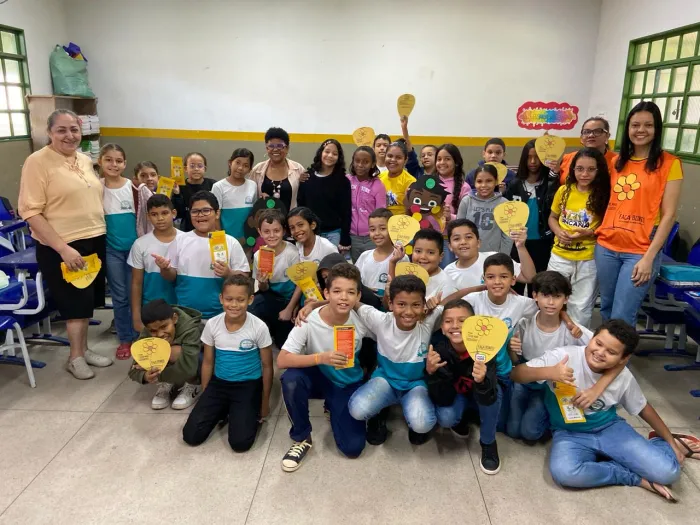Maio Laranja: Rede de proteção faz ação educativa contra violência sexual na Escola João Anastácio de Queiroz