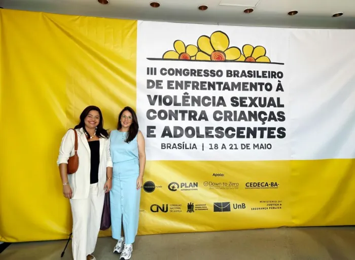 Secretária Caroline Leite e a secretária de Gestão Interna da Secria, Rhaíssa Paz - Ascom Secria