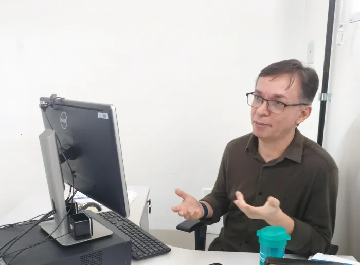 Profissional do Hospital Helvio Auto ganha destaque com publicação científica na maior revista de terapia intensiva do mundo