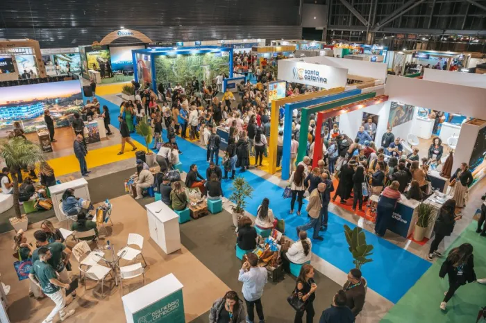 SP leva capacitação em evento internacional e promove destinos paulistas na BNT Mercosul 2026