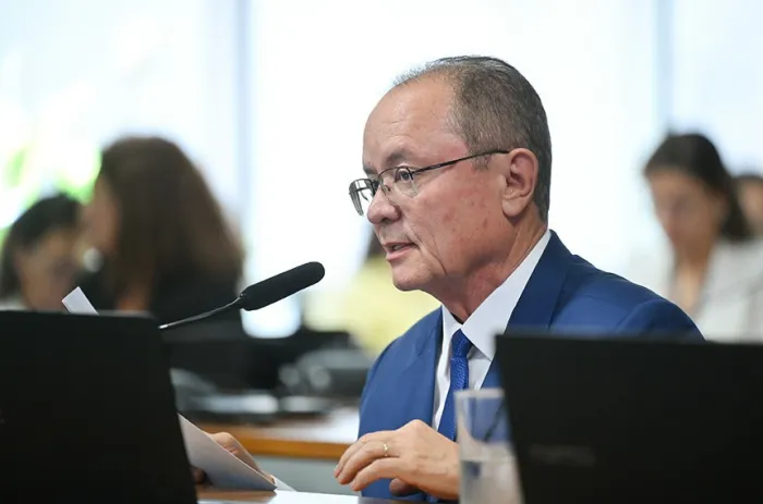 Zequinha Marinho apresentou relatório favorável à SUG 17/2026, que passará a tramitar como projeto de lei - Foto: Ton Molina/Agência Senado