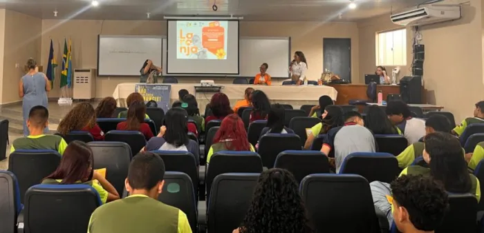 A atividade reuniu estudantes do 3º ano do Ensino Médio e teve como tema “Estratégias de Prevenção e Cuidado: informação”