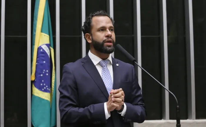 Comissão de Direitos Humanos aprova proposta de combate ao racismo científico