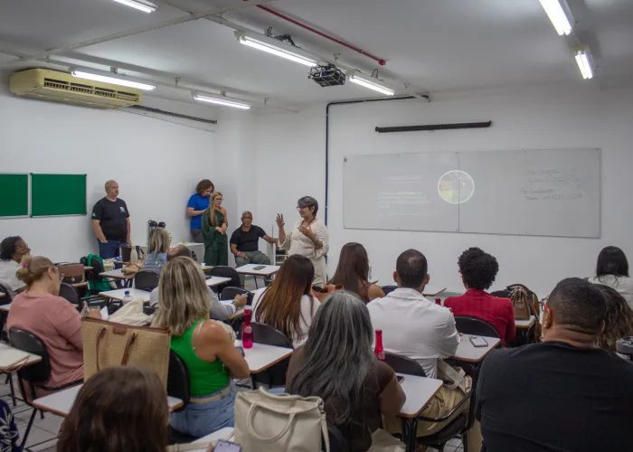 Prefeitura promove palestra sobre segurança digital e proteção de menores no ambiente virtual