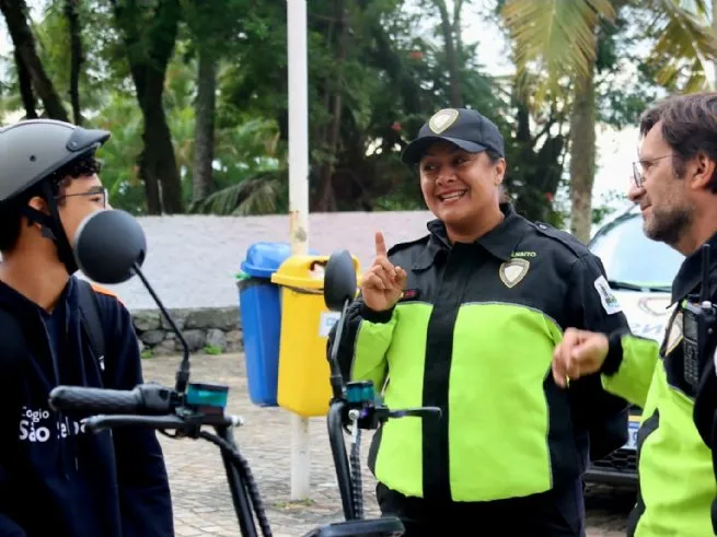 Conscientização do Maio Amarelo tem blitz educativa e alerta sobre uso de autopropelidos e bikes elétricas