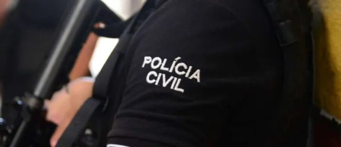 PCCE cumpre sete mandados de prisão e 13 de busca e apreensão contra suspeitos de integrar grupo criminoso no Sul do Ceará