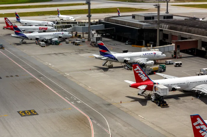 CMN aprova resolução que viabiliza R$ 1 bilhão em crédito para companhias aéreas