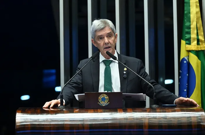 Vai à sanção projeto que facilita contratar trabalhador rural em plantio e colheita