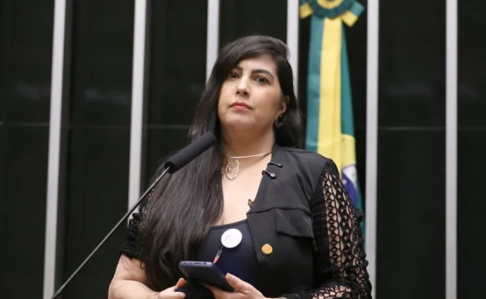 Lei Bárbara Penna aumenta punição para agressor que ameaçar vítima durante cumprimento da pena